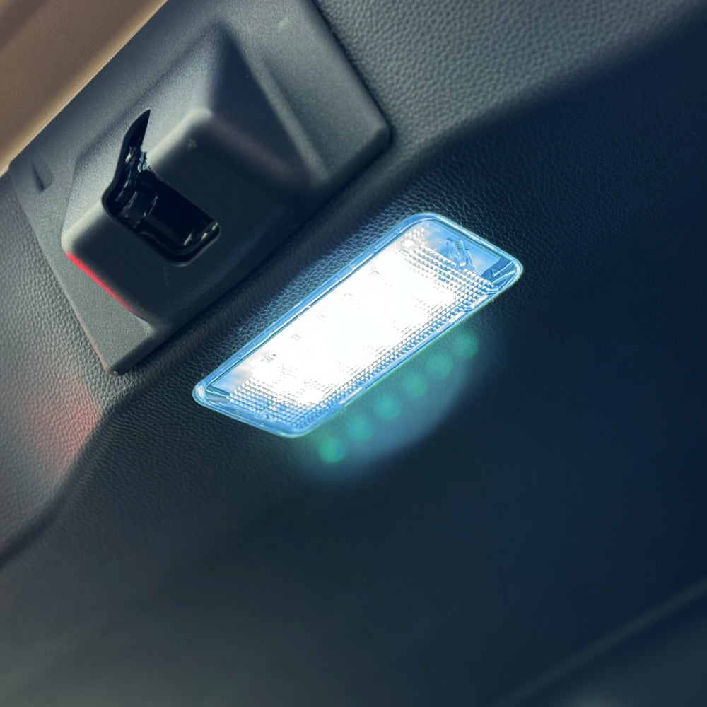 ンドクルーザー 250系 LED バックドアラゲッジランプ ラゲッジランプ 増設キット 調光 タッチセンサー ラゲッジ増設 LEDルームランプ ホワイト ラゲッジライト トランク パーツ 荷室 カスタムパーツ アクセサリー  作業灯 夜間作業 ランクル250 LC250